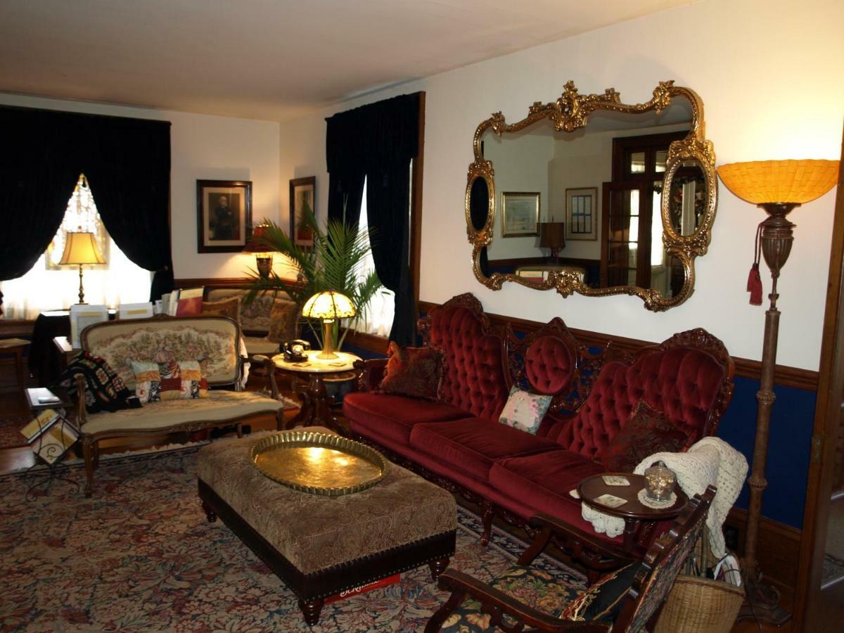 Manheim Manor Bed & Breakfast Экстерьер фото