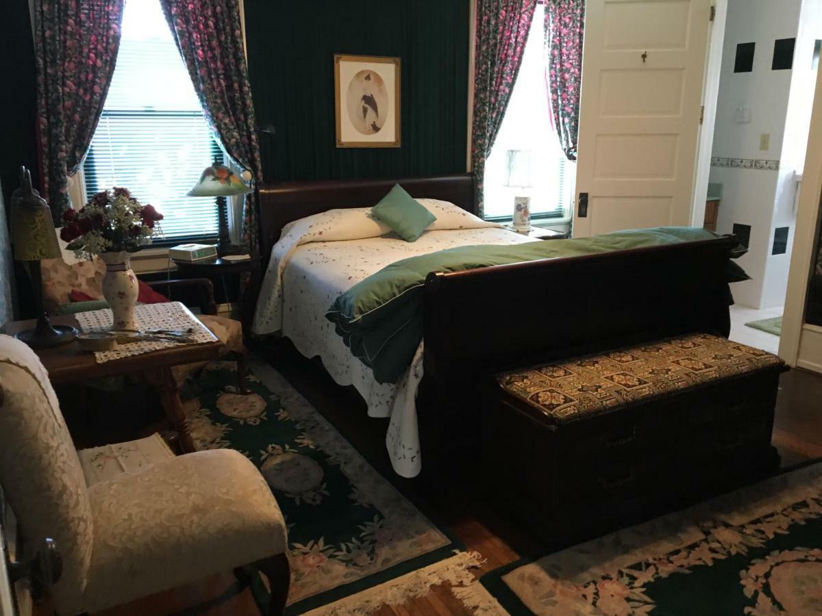 Manheim Manor Bed & Breakfast Экстерьер фото