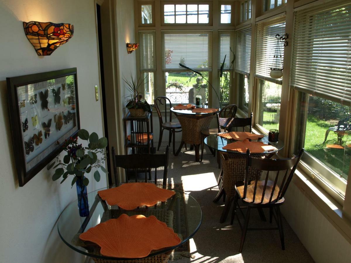 Manheim Manor Bed & Breakfast Экстерьер фото
