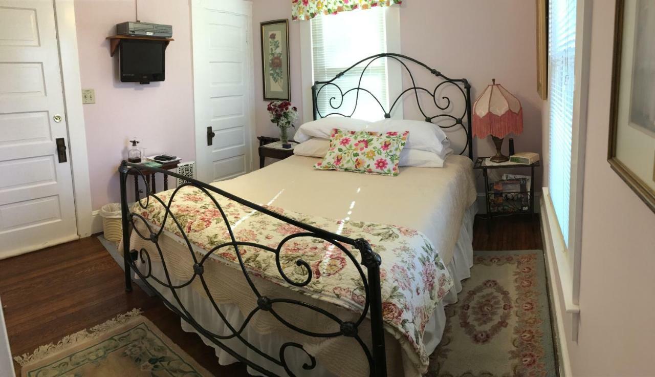 Manheim Manor Bed & Breakfast Экстерьер фото